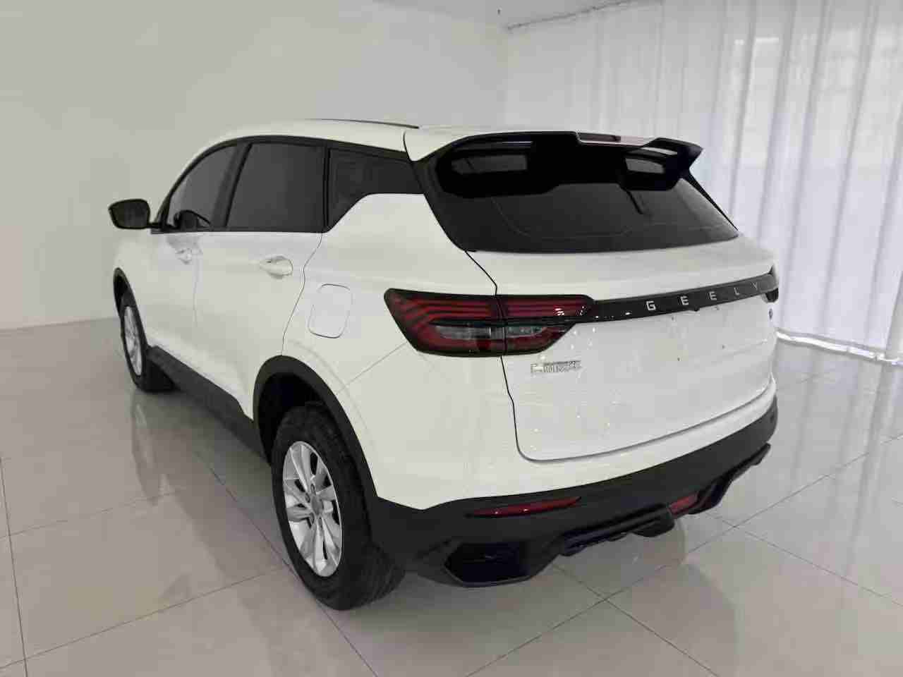 GEELY Coolray 2025 car image #2