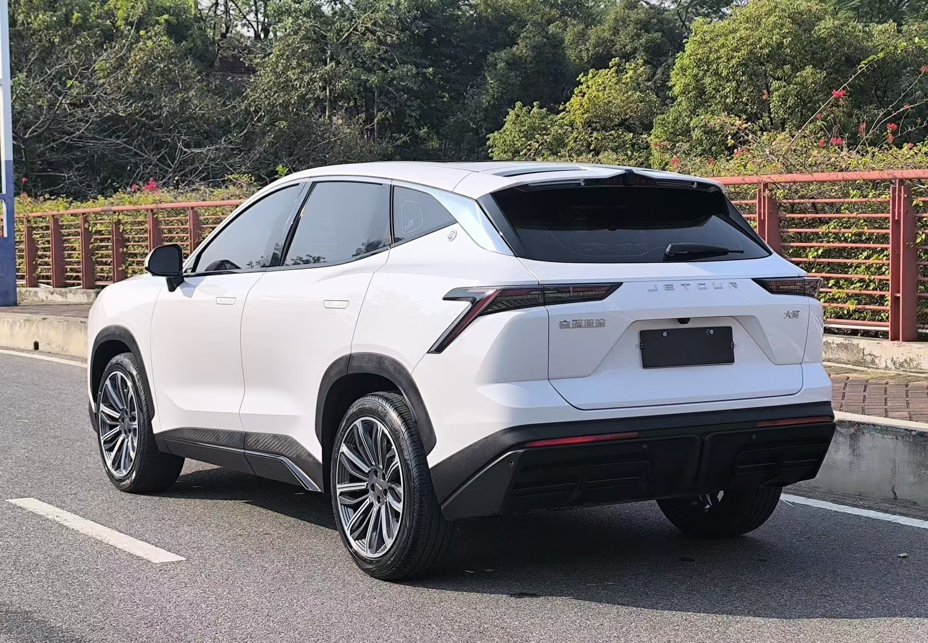 Jetour Dashing 2022 car image #15
