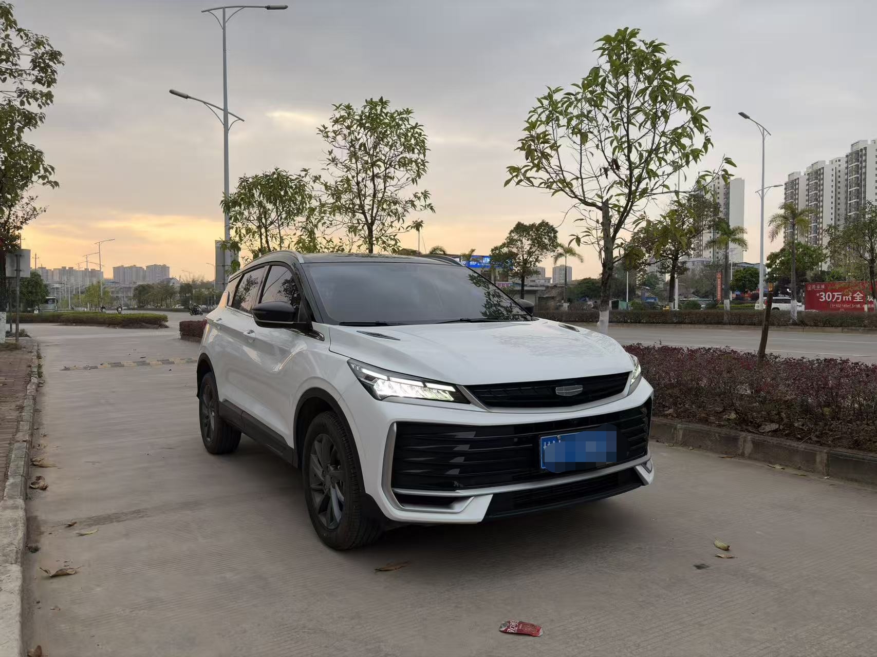 GEELY Coolray 2024 car image #8