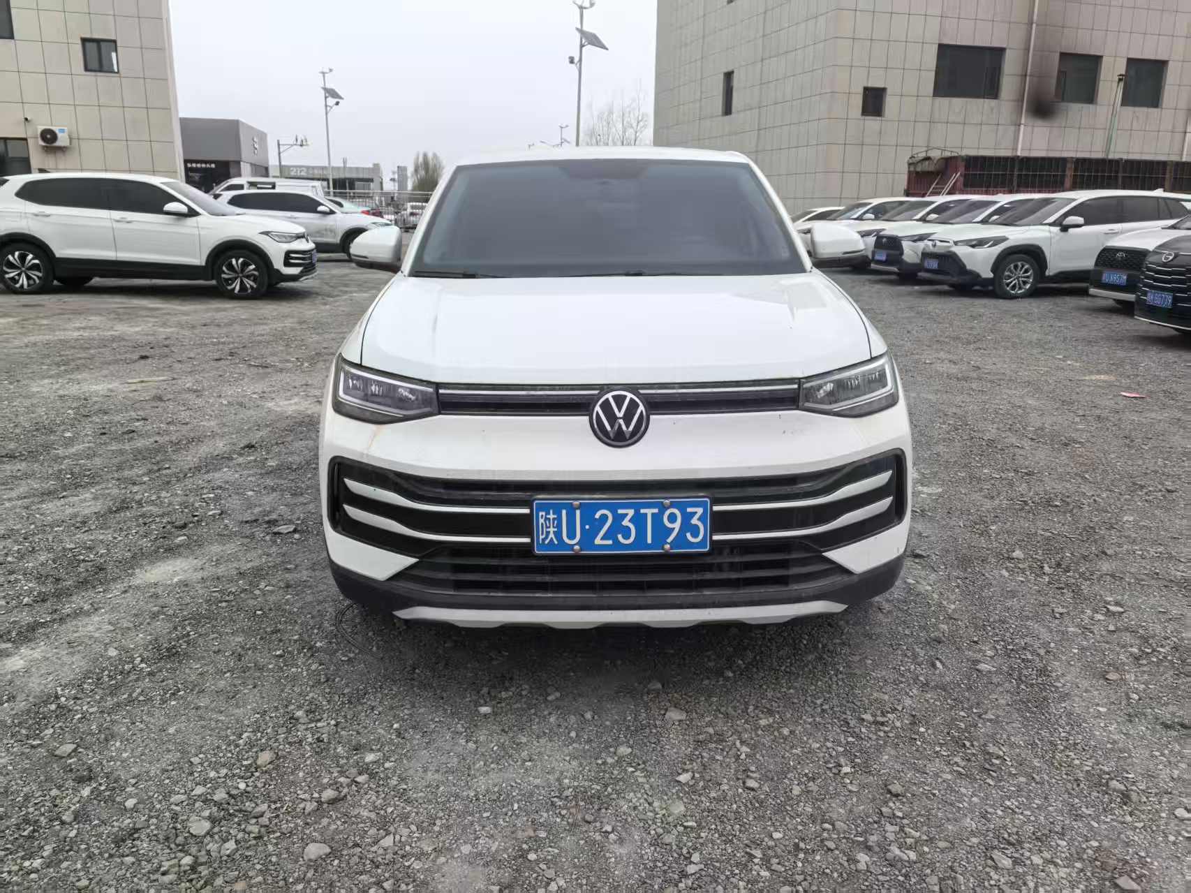 Volkswagen Tharu 2024 car image #5