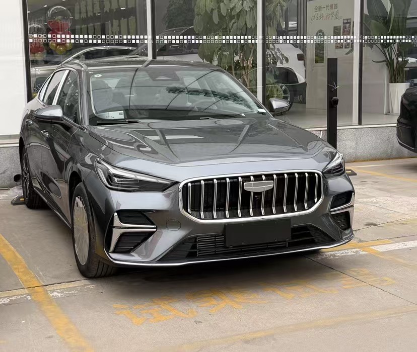 GEELY Emgrand 2025 car image #2