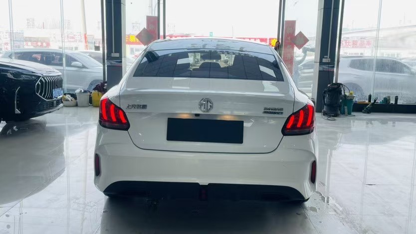 MG 5 2023 car image #2