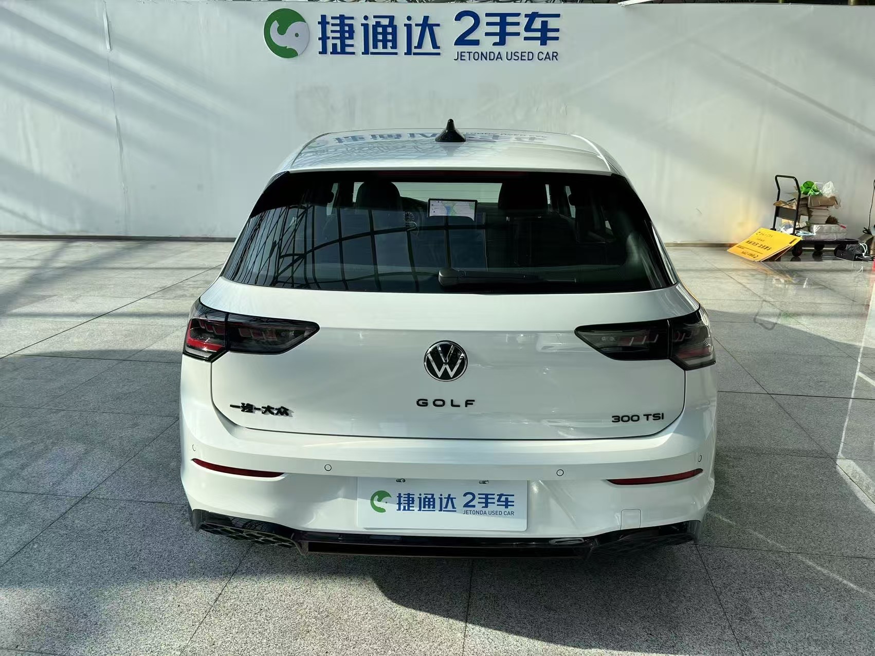 Volkswagen Golf 2024 car image #5