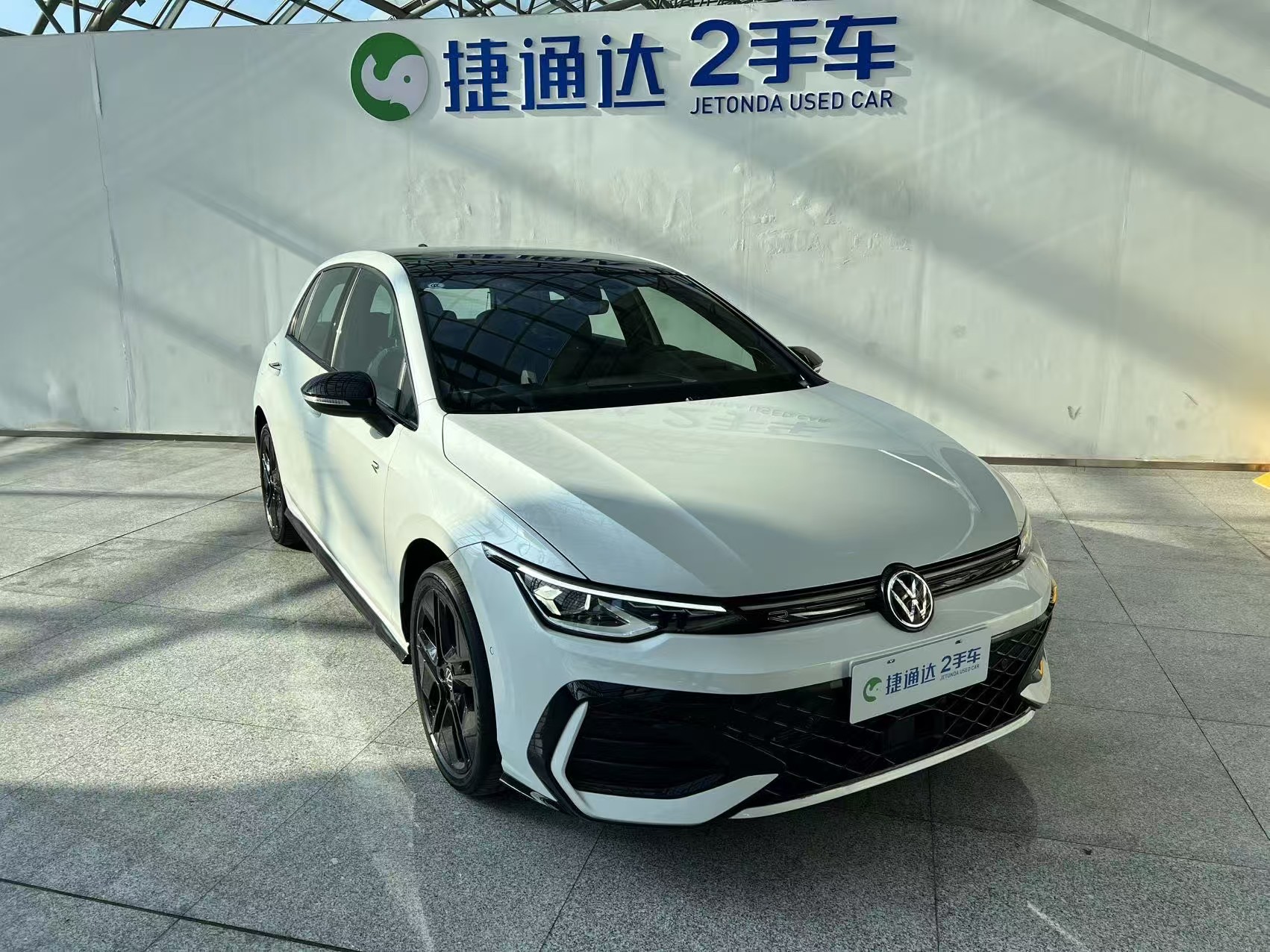 Volkswagen Golf 2024 car image #6