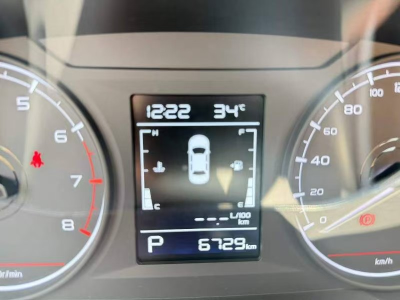 GEELY Coolray 2024 #2 GEELY Coolray 2024 car image #2