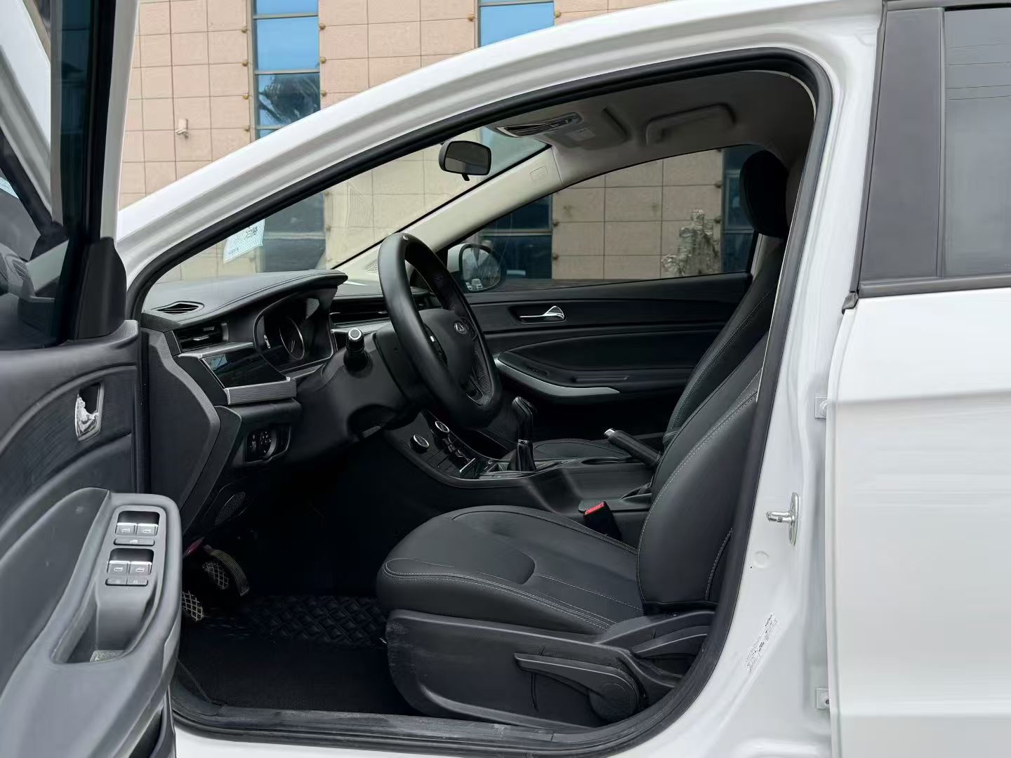 奇瑞 艾瑞泽5 2022 汽车图片 #2