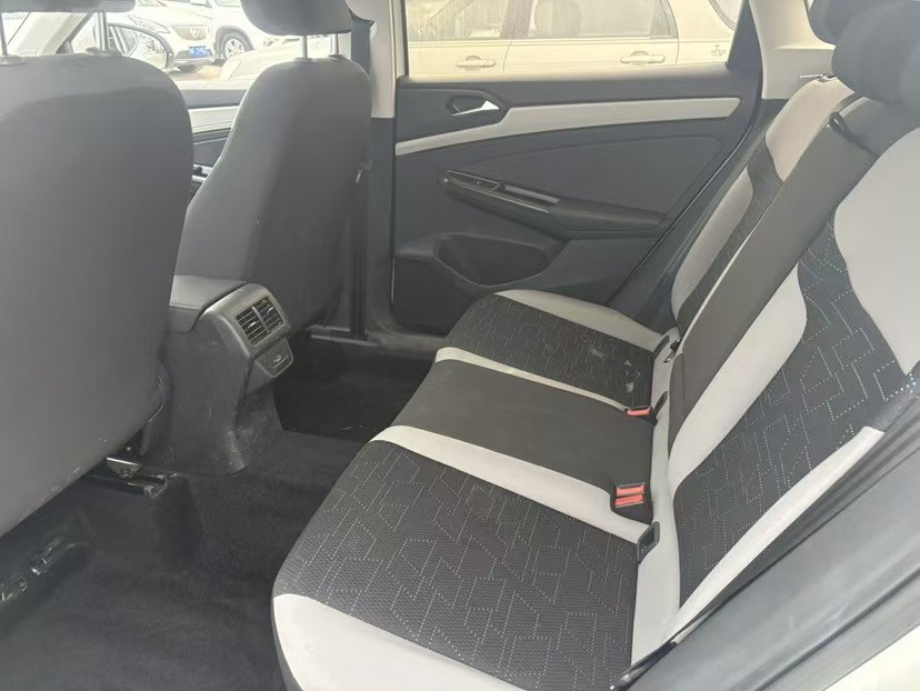 Jetta VS7 2024 صورة سيارة #2