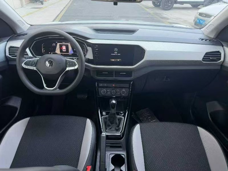 Volkswagen Tacqua 2023 #2 Volkswagen Tacqua 2023 car image #2