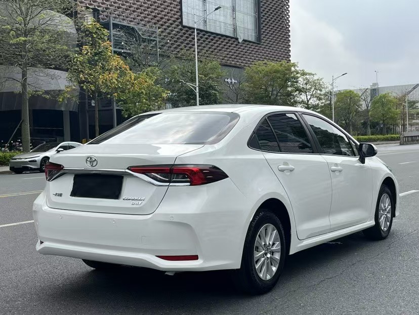 Toyota Corolla 2023 car image #12