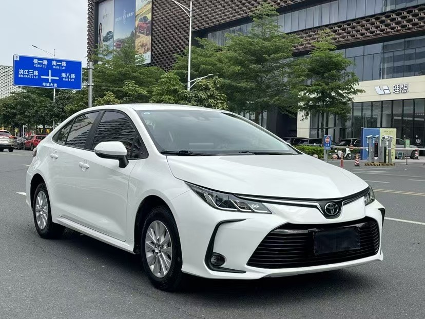 Toyota Corolla 2023 car image #8
