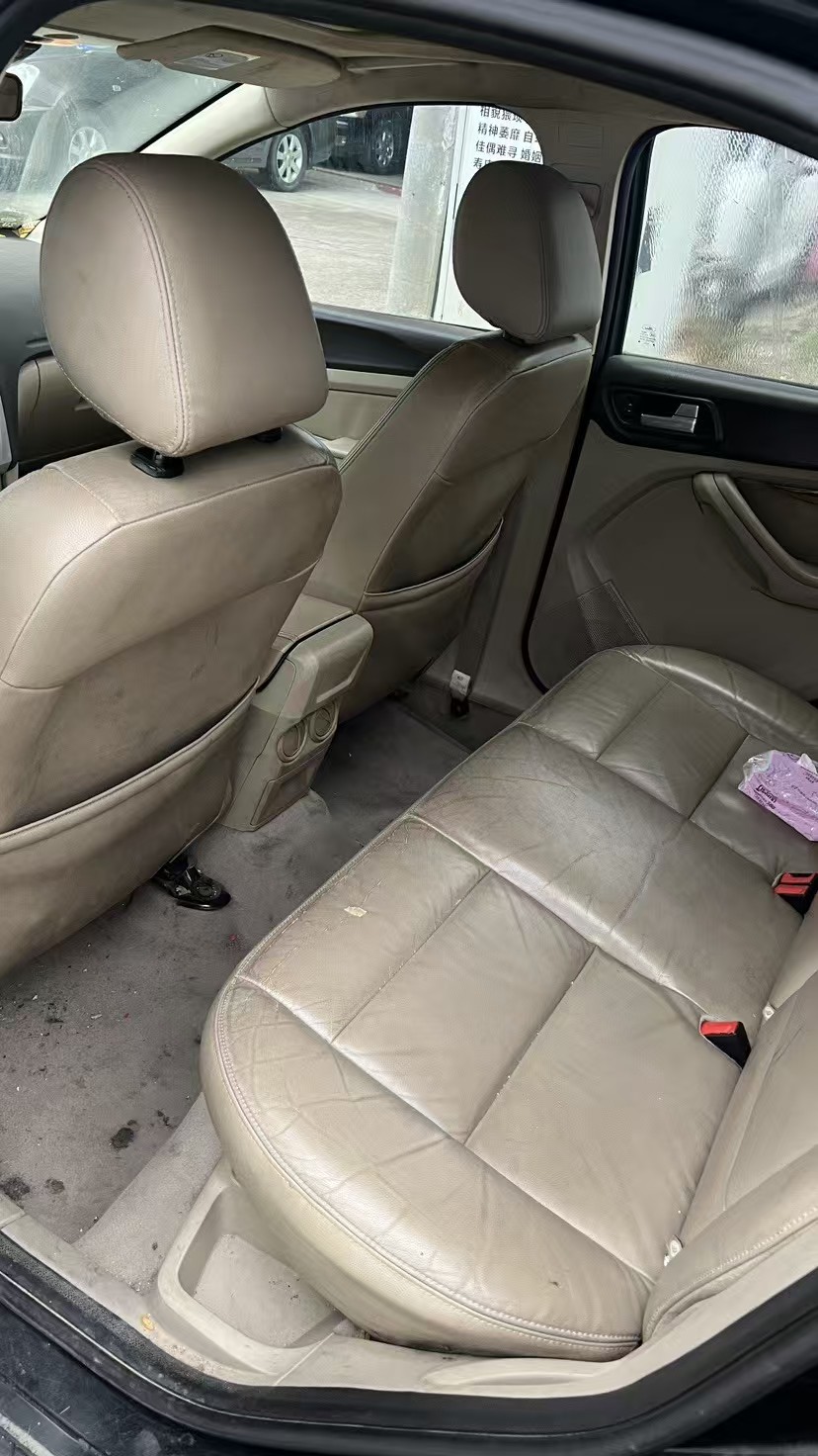 Ford Focus 2011 صورة سيارة #2