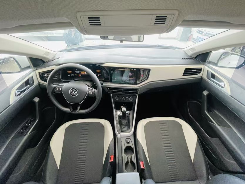 Volkswagen Polo 2024 car image #8