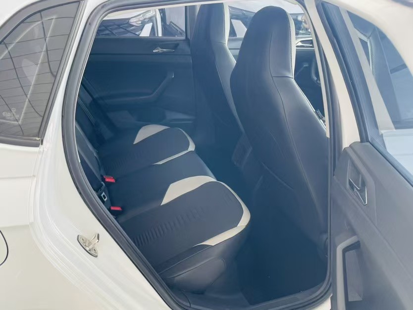 Volkswagen Polo 2024 car image #7