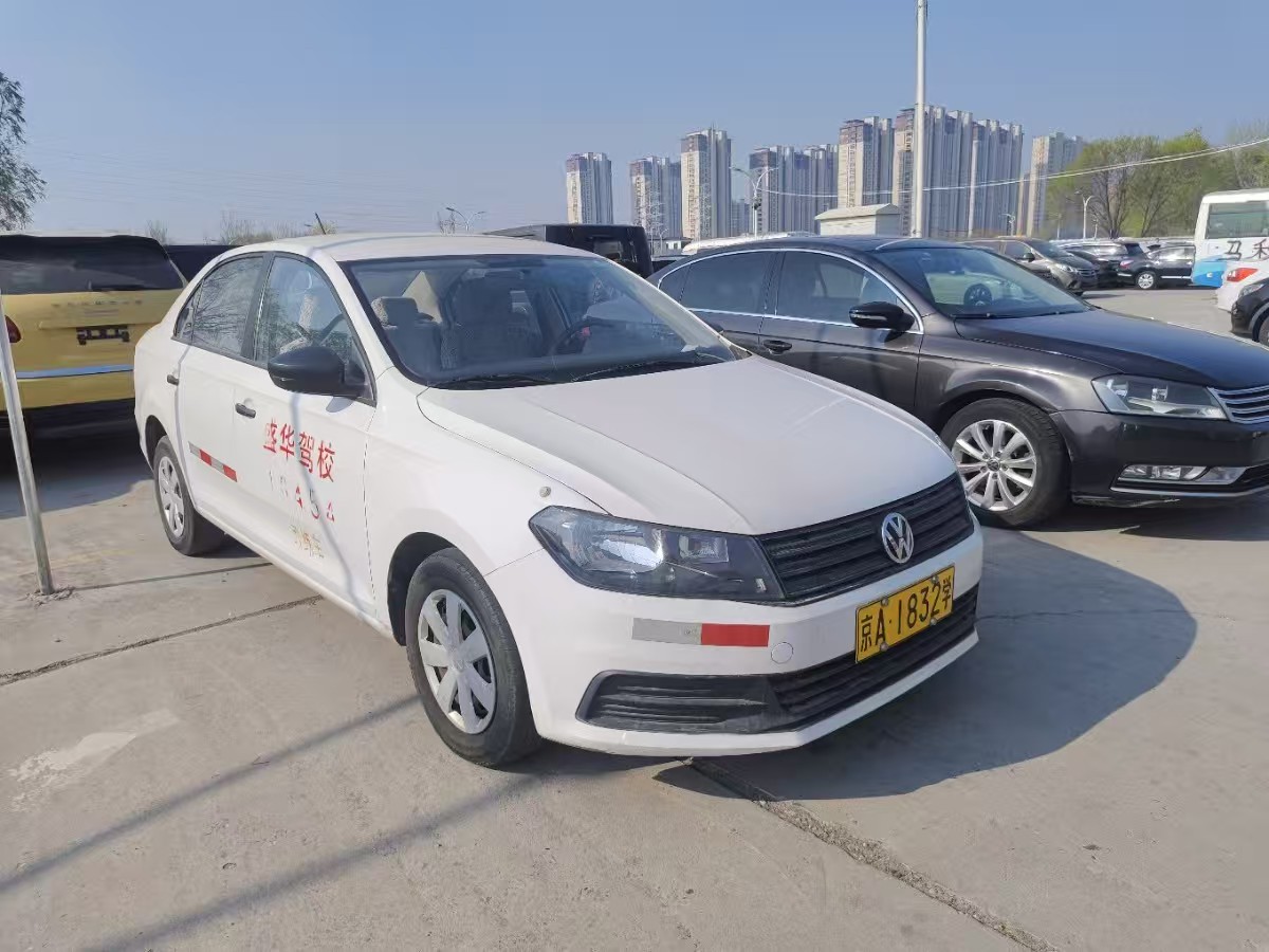 Volkswagen Santana 2017 car image #4