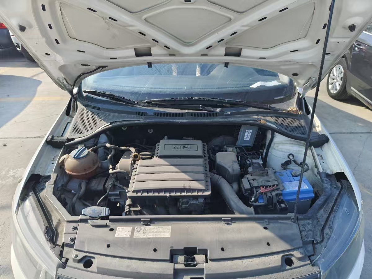 Volkswagen Santana 2017 car image #6