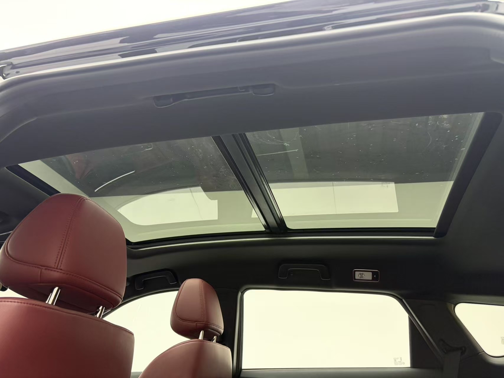 Jetour X70 PLUS 2024 #8 Jetour X70 PLUS 2024 car image #8