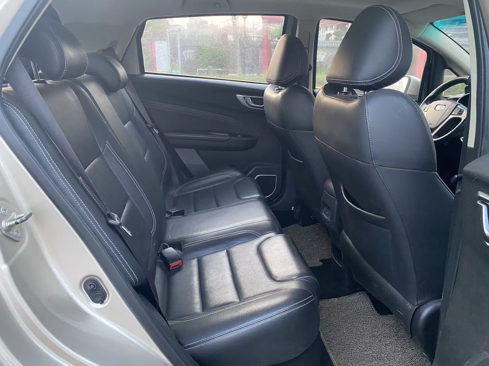 GEELY Vision X3 2017 image de voiture #4