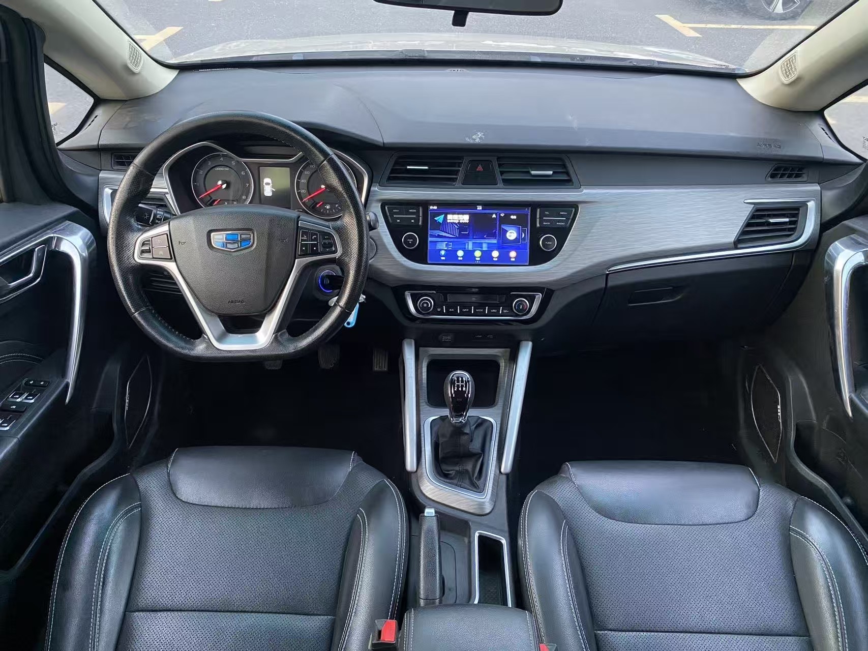 GEELY Vision X3 2017 image de voiture #9