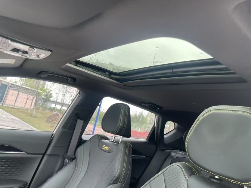 GEELY Coolray 2025 immagine di auto #14