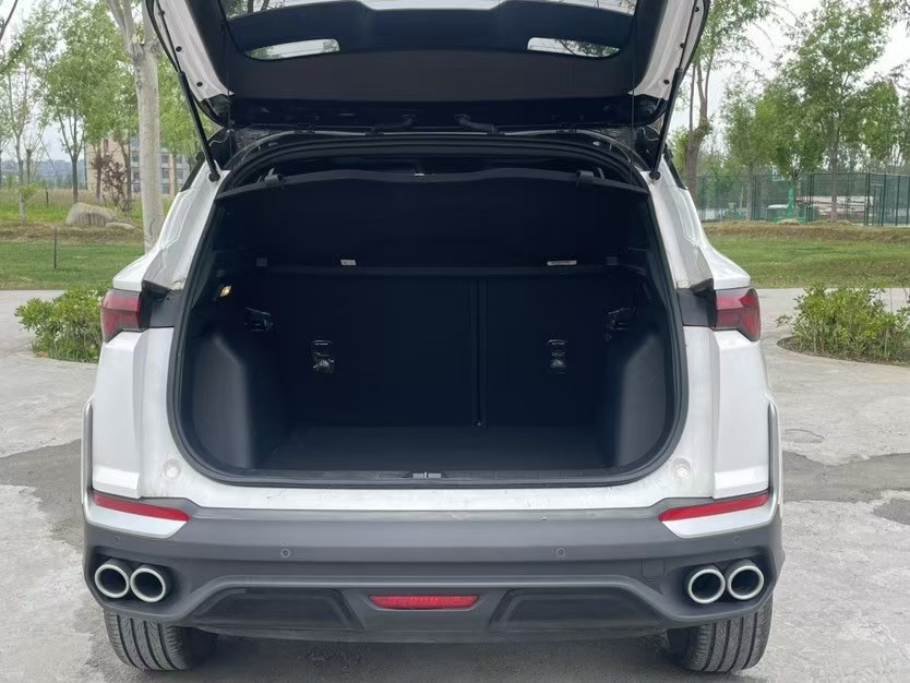 GEELY Coolray 2025 immagine di auto #7