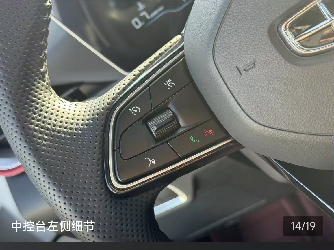 GEELY Coolray 2022 #4 GEELY Coolray 2022 car image #4