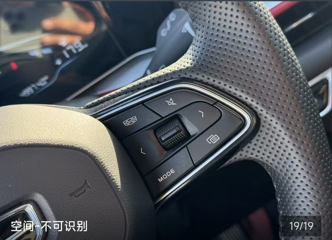 GEELY Coolray 2022 #11 GEELY Coolray 2022 car image #11