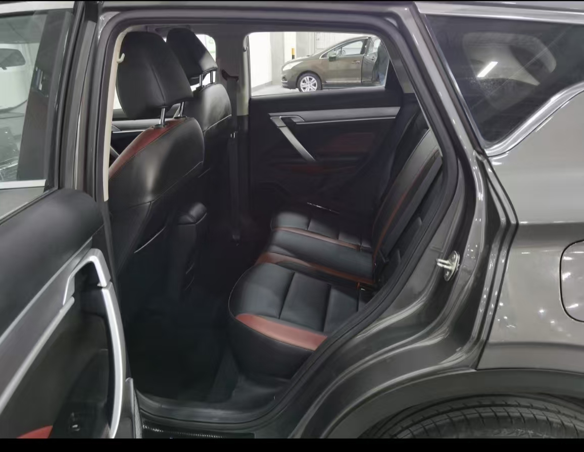 GEELY Coolray 2023 car image #16