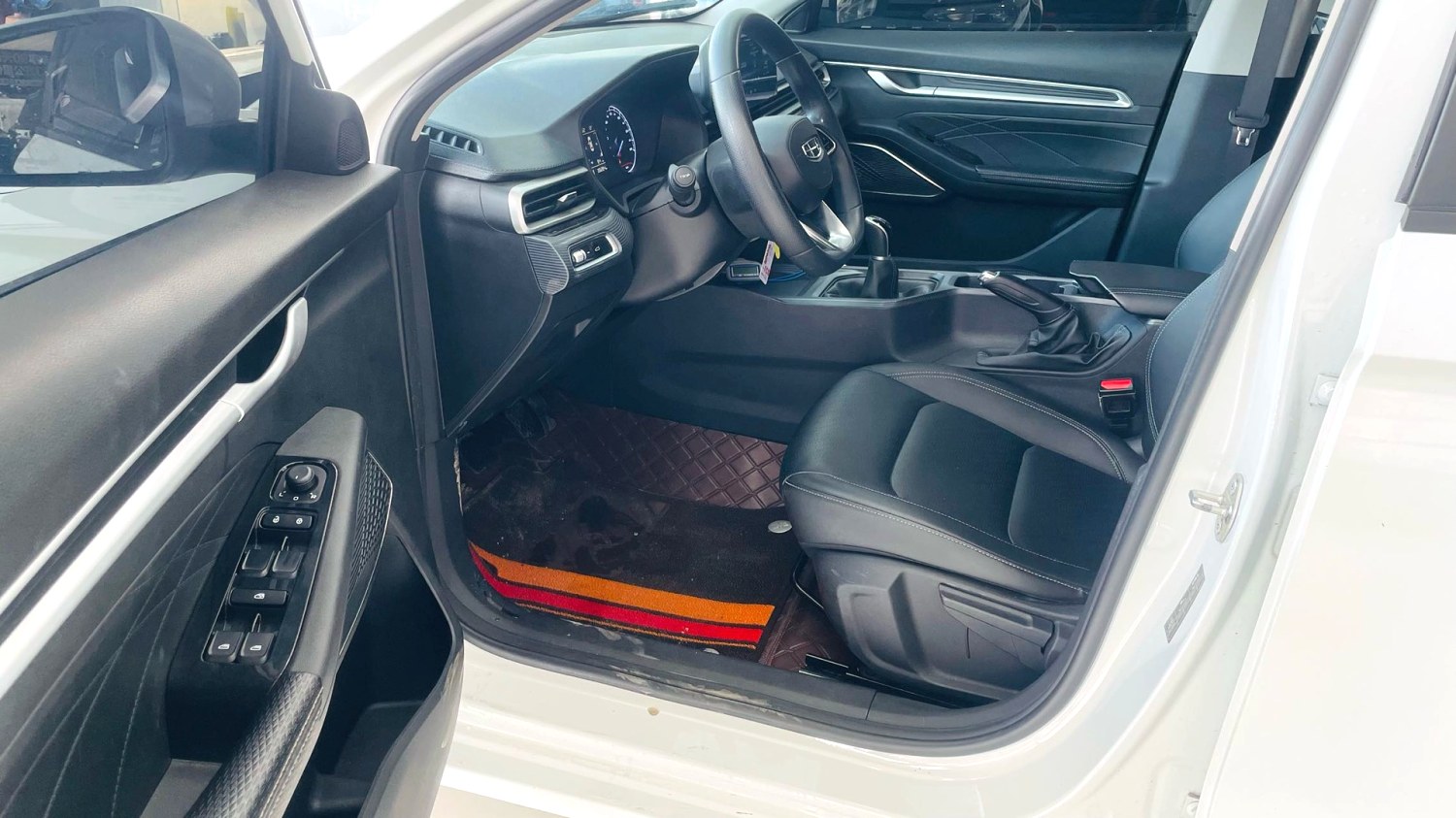 GEELY Emgrand 2023 imagem de carro #3