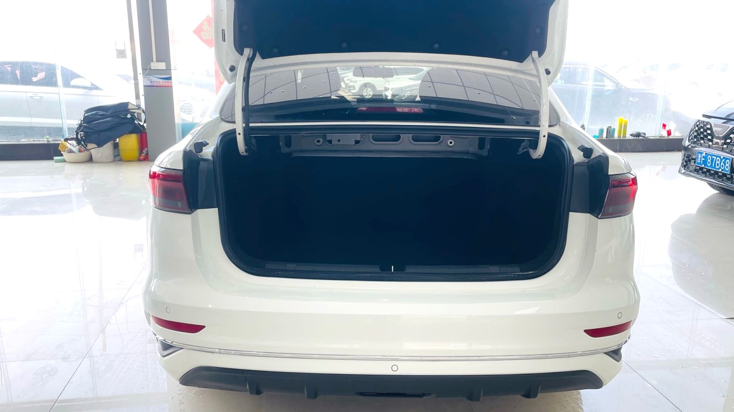 GEELY Emgrand 2023 imagem de carro #8