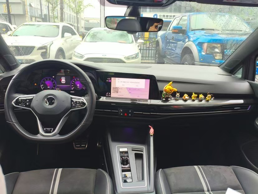 Volkswagen Golf 2024 immagine di auto #9