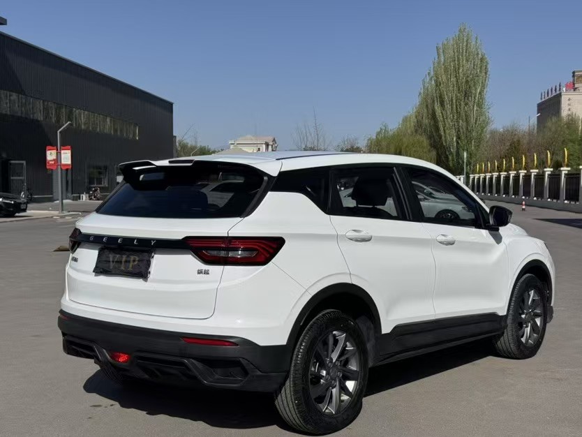 GEELY Coolray 2024 imagen de coche #4