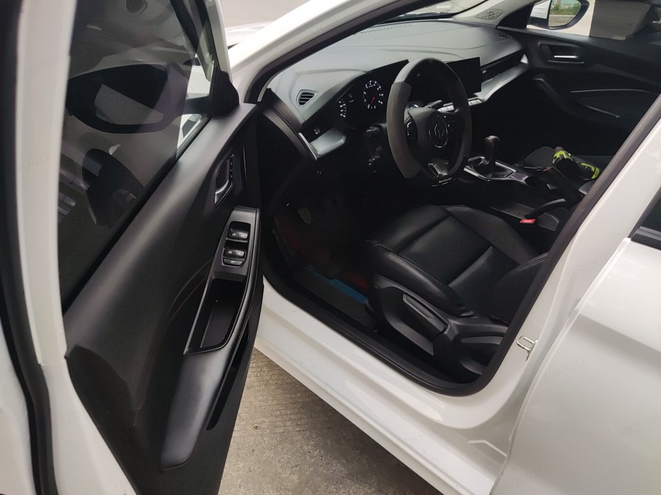 MG 5 2023 imagen de coche #2