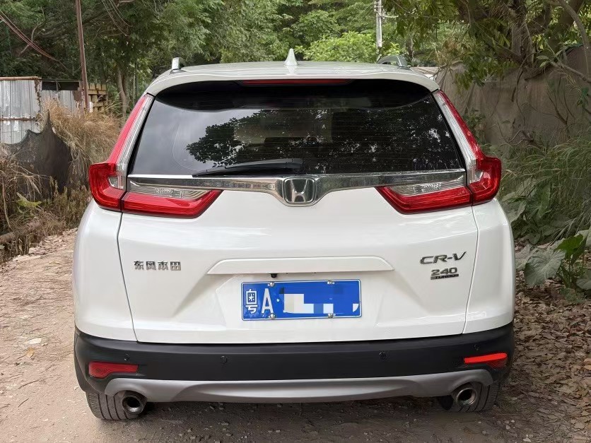 Honda CR-V 2018 immagine di auto #3