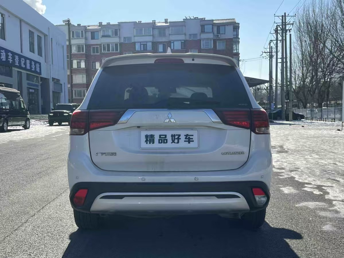 2019 car image #5