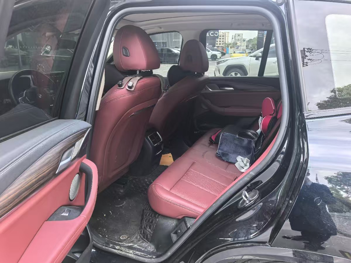 BMW X3 2023 car image #2