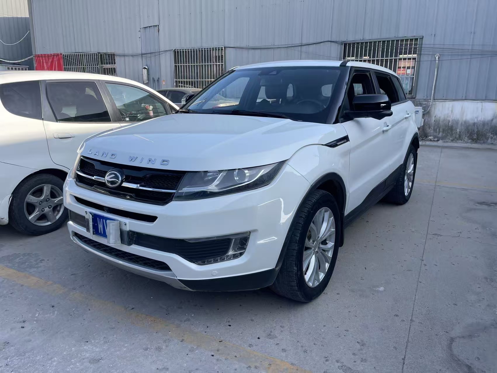 2016 2016 car image