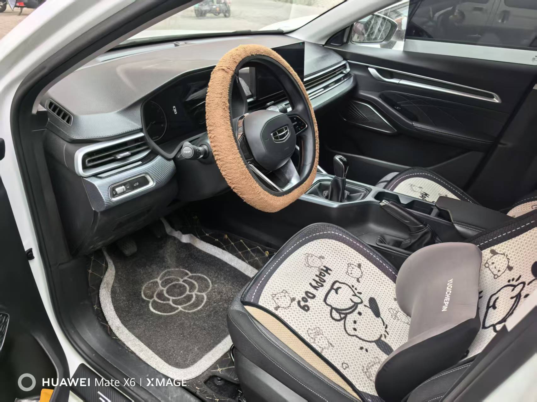 GEELY Emgrand 2023 صورة سيارة #4