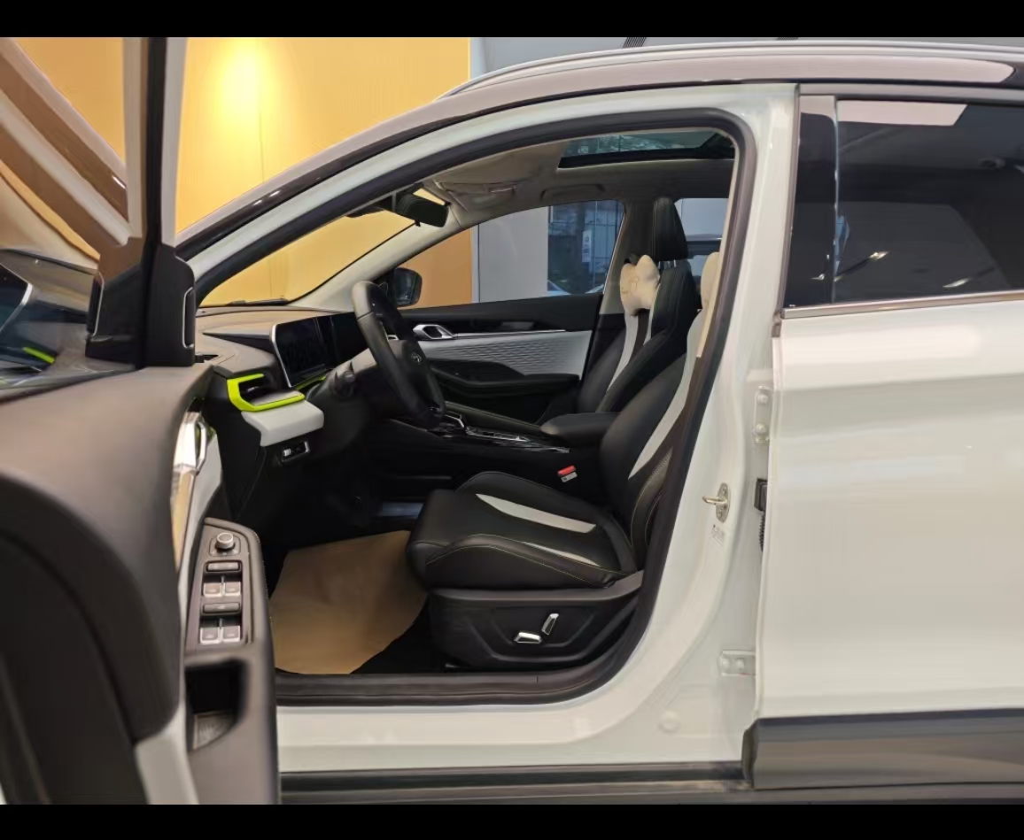 GEELY Coolray 2022 #14 GEELY Coolray 2022 car image #14