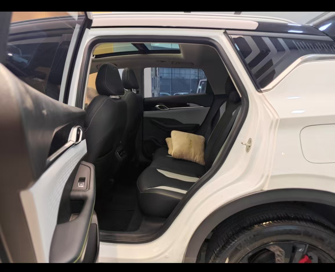GEELY Coolray 2022 #6 GEELY Coolray 2022 car image #6
