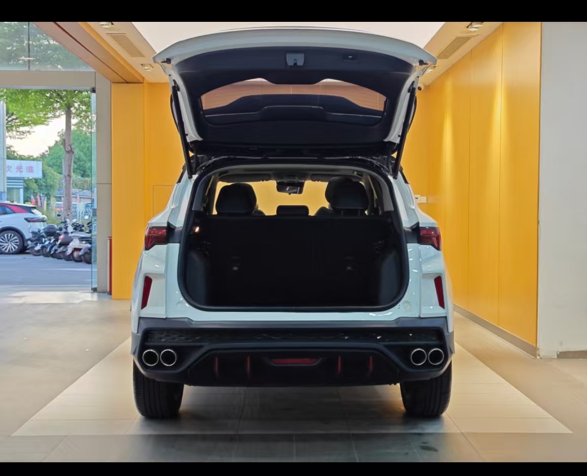 GEELY Coolray 2022 #17 GEELY Coolray 2022 car image #17