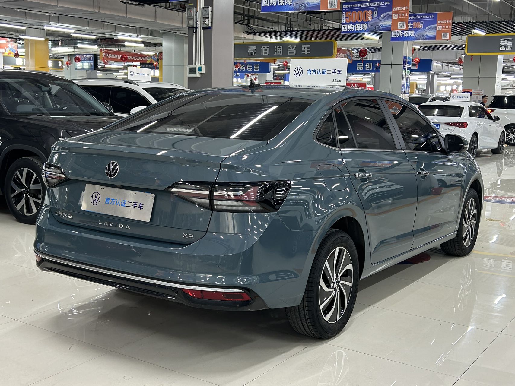 Volkswagen Lavida 2023 car image #3