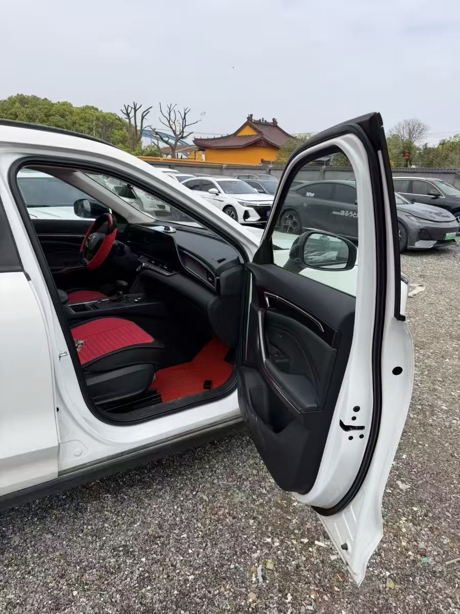 2024 car image #4