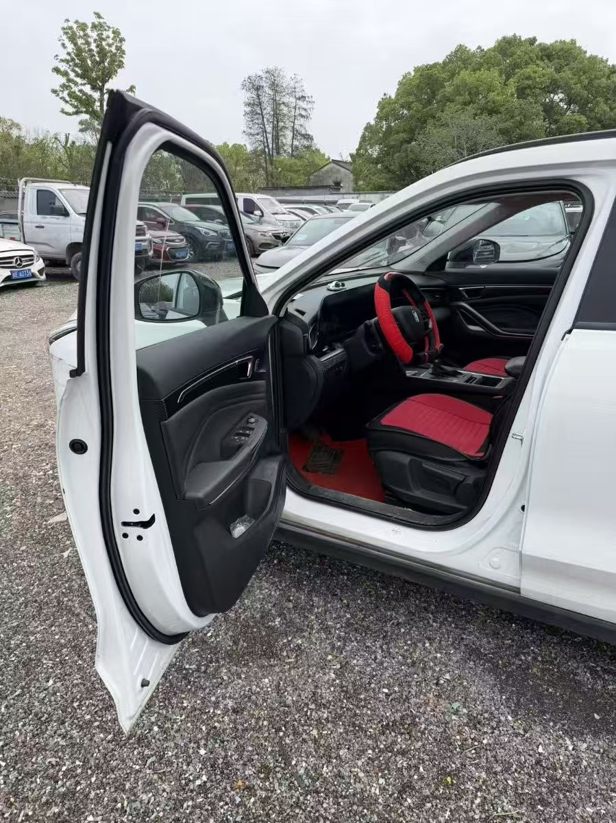 2024 car image #9
