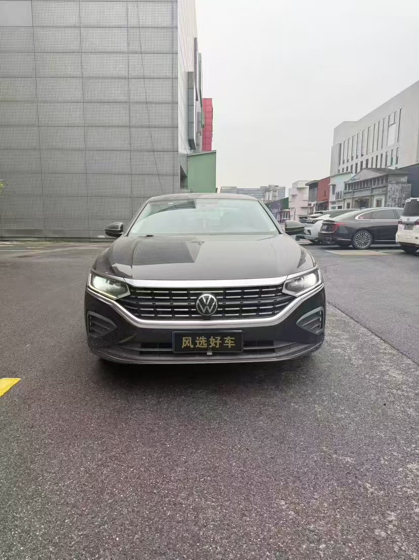 Volkswagen Passat 2025 image de voiture #7
