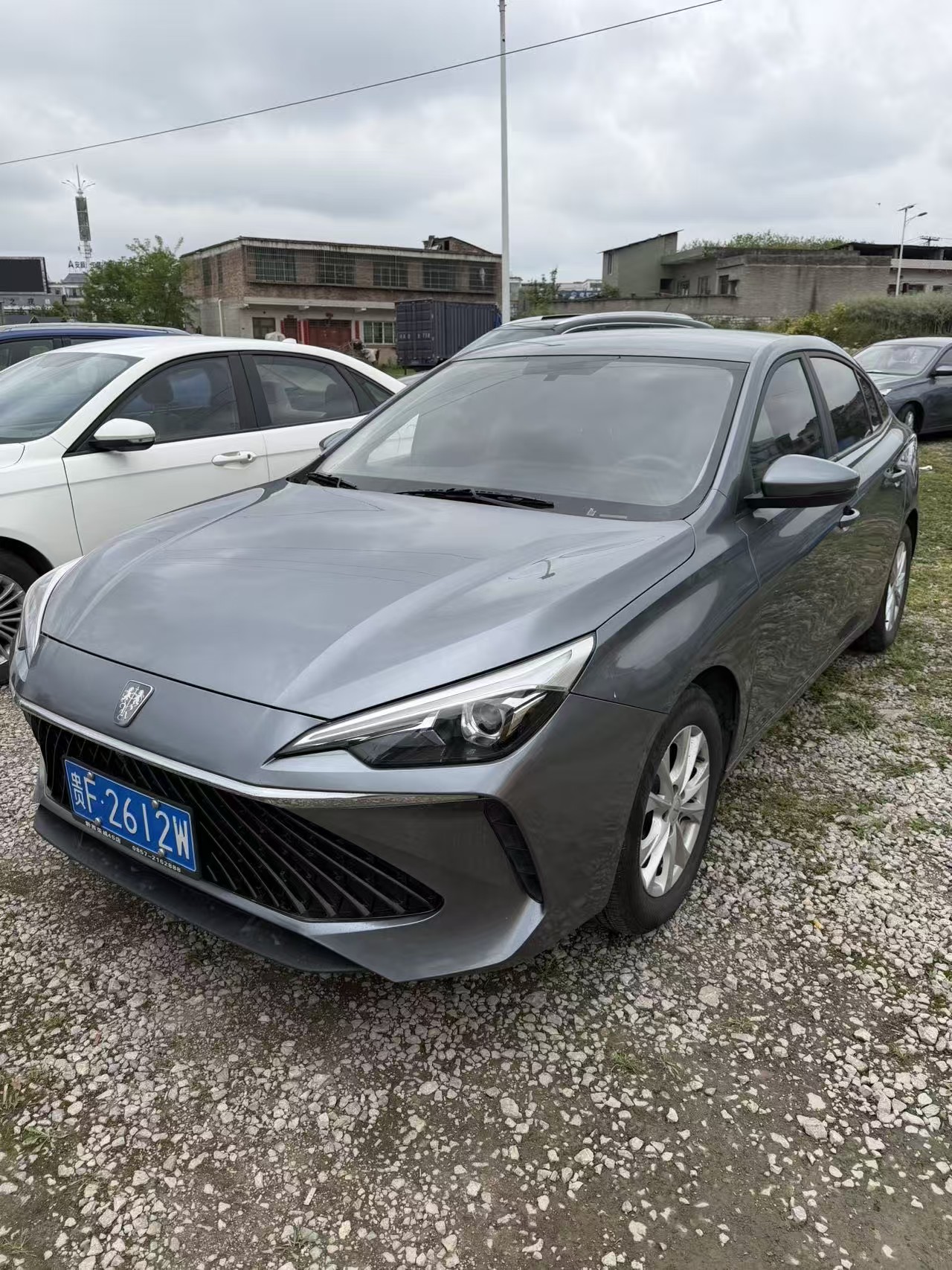 Roewe i5 2024 image de voiture 
