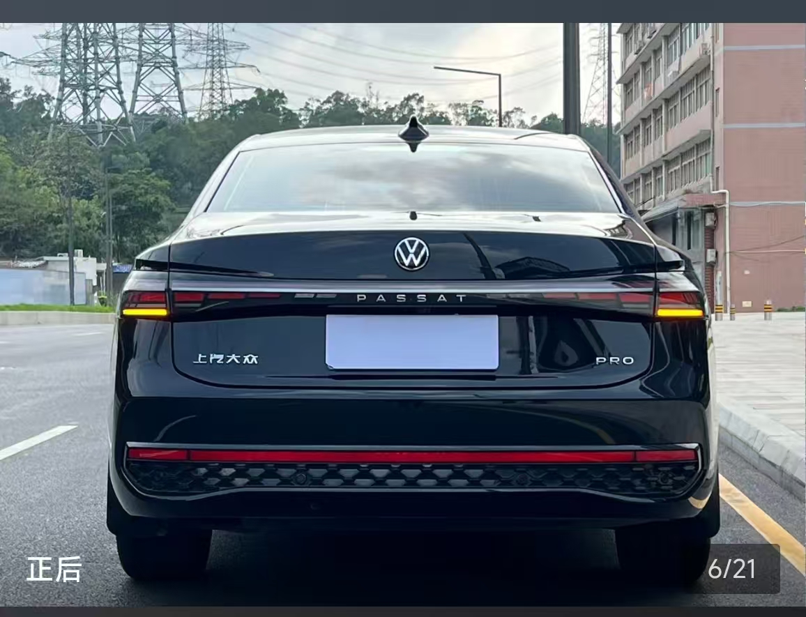 Volkswagen Passat 2025 image de voiture #2
