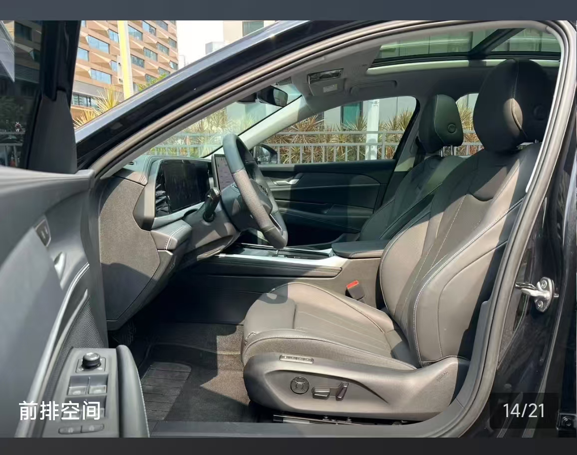 Volkswagen Passat 2025 image de voiture #12
