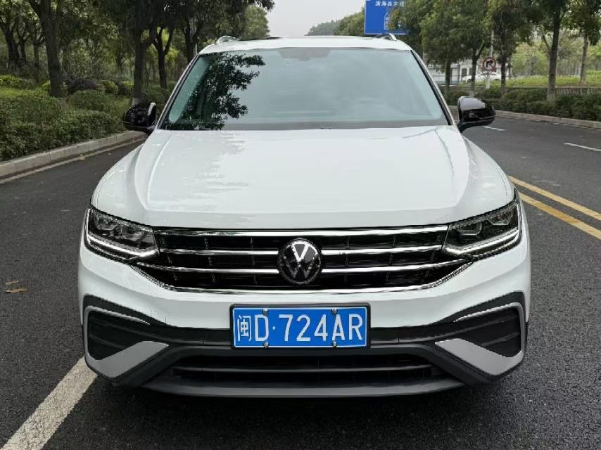 Volkswagen Tiguan L 2024 car image #7