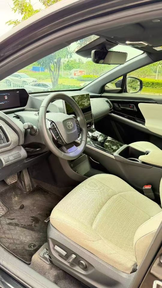 Toyota bZ4X 2023 car image #7