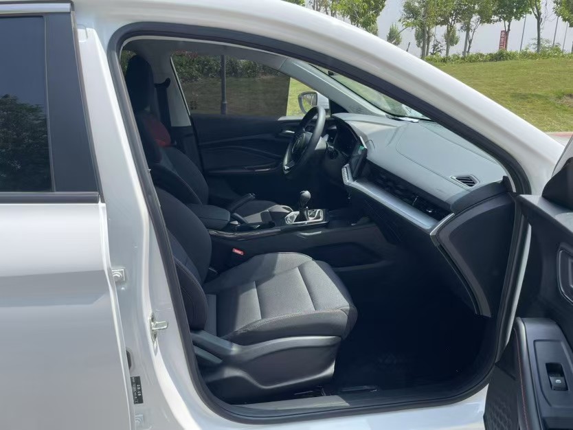 MG 5 2024 car image #3